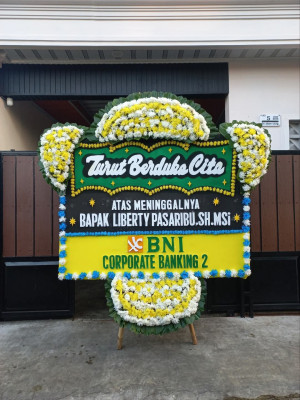 Papan Bunga Duka di Gunungjaya