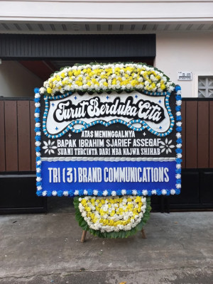 Papan Bunga Duka di Gunungjaya